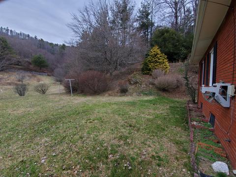102 Pitt Road Spruce Pine Nc 28777, Spruce Pine, NC 28777 photo 22
