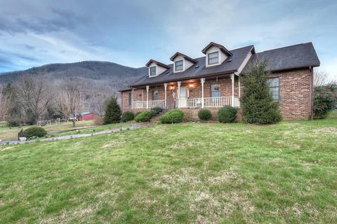 210 Greenbriar Drive Hampton Tn 37658, Hampton, TN 37658 photo 2