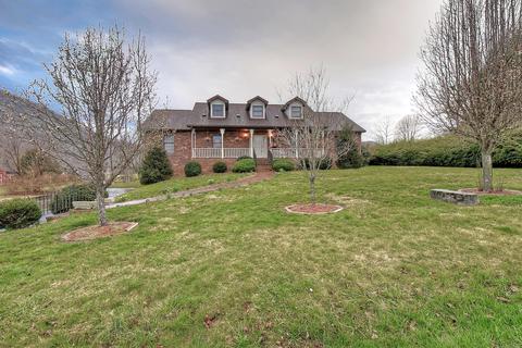 210 Greenbriar Drive Hampton Tn 37658, Hampton, TN 37658 photo 3