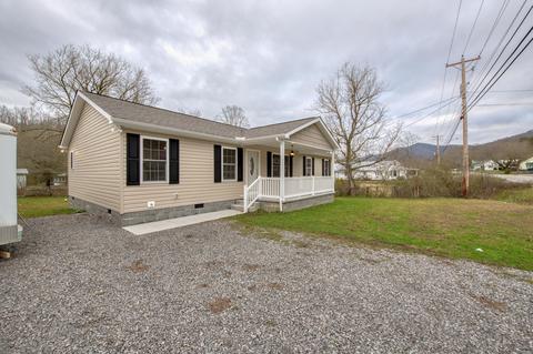 2116 E 4th Avenue Big Stone Gap Va 24219, Big Stone Gap, VA 24219 photo 1
