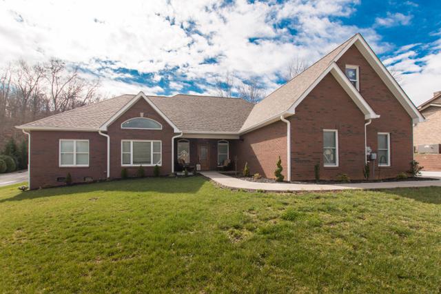 We Used Kingsport Grey Hc 86 As The Main House Color And Grant Beige Hc 83 For The Trim Color Maine House Outside House Paint House Exterior