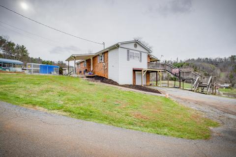 135 Tolley Ln Lane Na Erwin Tn 37650, Erwin, TN 37650 photo 3