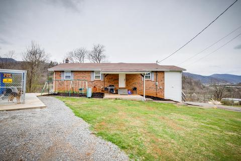 135 Tolley Ln Lane Na Erwin Tn 37650, Erwin, TN 37650 photo 2