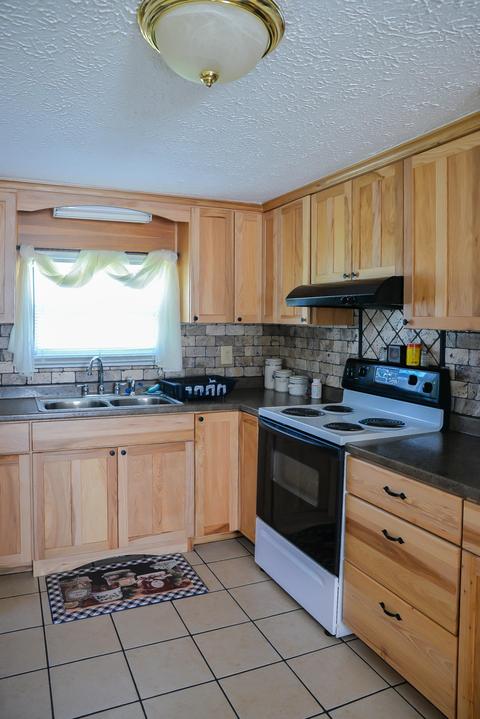 136 Cedar Road Bristol Tn 37620, Bristol, TN 37620 photo 18