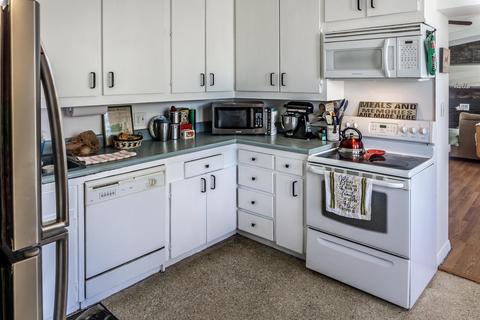 1818 Moore Avenue Greeneville Tn 37745, Greeneville, TN 37745 photo 2