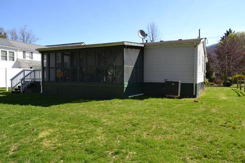 405 Brook Street Damascus Va 24236, Damascus, VA 24236 photo 4