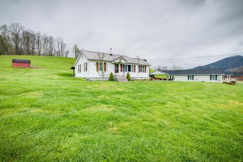 3261 Gap Creek Road Hampton Tn 37658, Hampton, TN 37658 photo 2