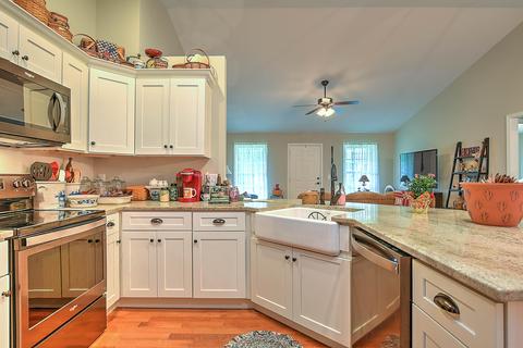 152 Cherry Lane Fall Branch Tn 37656, Fall Branch, TN 37656 photo 12