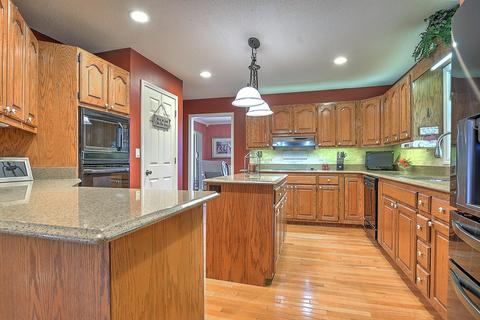 24 Capri Drive Greeneville Tn 37745, Greeneville, TN 37745 photo 16