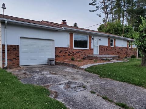 153 Warren Street Fall Branch Tn 37656, Fall Branch, TN 37656 photo 2