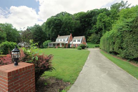 210 Meadow Drive Bristol Va 24201, Bristol, VA 24201 photo 2
