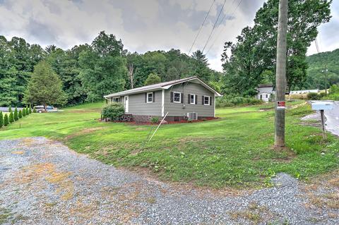 115 Bart Smith Road Hampton Tn 37658, Hampton, TN 37658 photo 3
