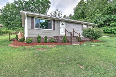 115 Bart Smith Road Hampton Tn 37658, Hampton, TN 37658 photo 2