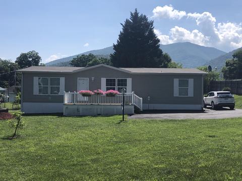 211 Mountain View Drive Hampton Tn 37658, Hampton, TN 37658 photo 1