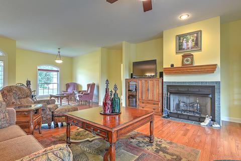 108 E Pointe Trace Greeneville Tn 37745, Greeneville, TN 37745 photo 9