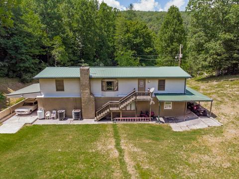8512 S Mountain Road Pound Va 24279, Pound, VA 24279 photo 3