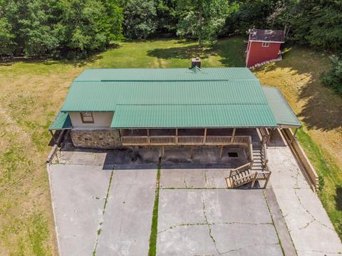 8512 S Mountain Road Pound Va 24279, Pound, VA 24279 photo 9