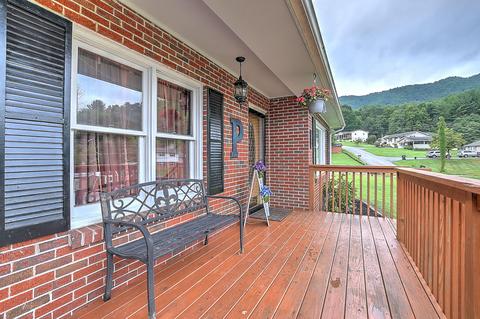 111 Mountain View Circle Hampton Tn 37658, Hampton, TN 37658 photo 4