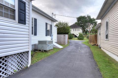 314 Opekiska Street Erwin Tn 37650, Erwin, TN 37650 photo 4