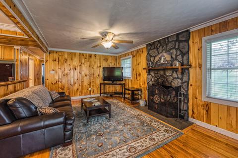 1664 Pineview Drive Bristol Va 24201, Bristol, VA 24201 photo 2