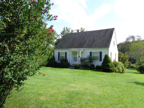 144 Oakview Drive Drive Bristol Va 24201, Bristol, VA 24201 photo 2