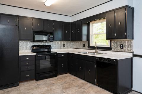 113 Thomas Court Gray Tn 37615, Gray, TN 37615 photo 8