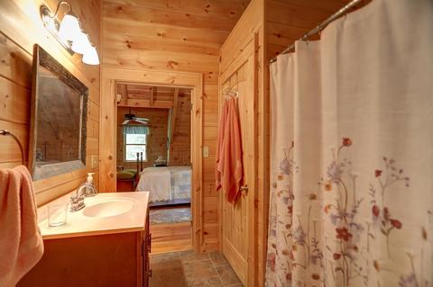 413 Doe Trail Hampton Tn 37658, Hampton, TN 37658 photo 17