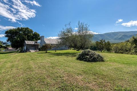 385 Bishop Loop Greeneville Tn 37743, Greeneville, TN 37743 photo 2