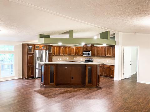 1545 Highway 321 Hampton Tn 37658, Hampton, TN 37658 photo 6