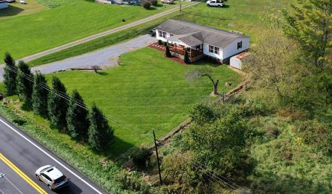 1545 Highway 321 Hampton Tn 37658, Hampton, TN 37658 photo 5