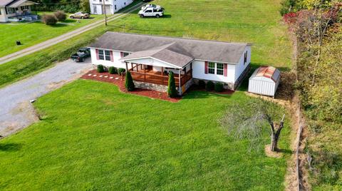 1545 Highway 321 Hampton Tn 37658, Hampton, TN 37658 photo 15