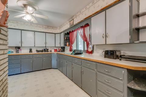 746 N Elm Avenue Erwin Tn 37650, Erwin, TN 37650 photo 11