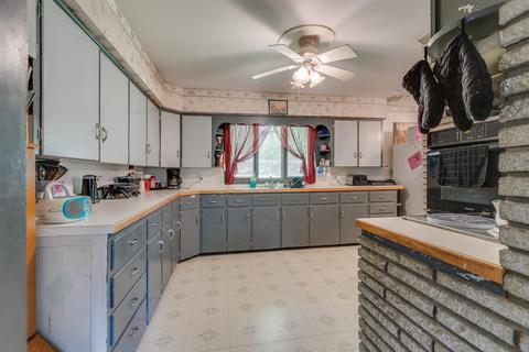 746 N Elm Avenue Erwin Tn 37650, Erwin, TN 37650 photo 9