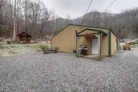 327 Falls Road Hampton Tn 37658, Hampton, TN 37658 photo 24