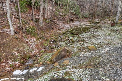 327 Falls Road Hampton Tn 37658, Hampton, TN 37658 photo 33
