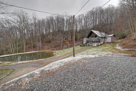 327 Falls Road Hampton Tn 37658, Hampton, TN 37658 photo 3