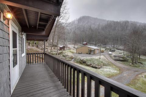 327 Falls Road Hampton Tn 37658, Hampton, TN 37658 photo 5