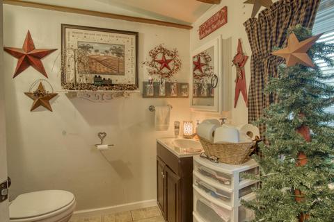 22293 Ivanhoe Road Bristol Va 24202, Bristol, VA 24202 photo 13