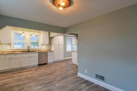 310 8th Street Erwin Tn 37650, Erwin, TN 37650 photo 12