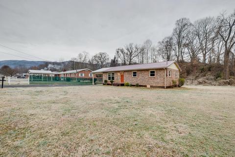 120 Meadowbrook Street Erwin Tn 37650, Erwin, TN 37650 photo 2