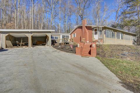 274 Escape Mountain Road Hampton Tn 37658, Hampton, TN 37658 photo 2