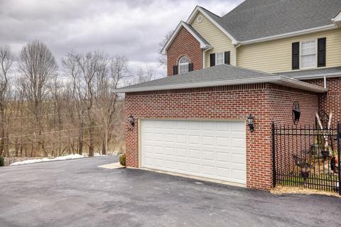 342 Pinehurst Court Abingdon Va 24211, Abingdon, VA 24211 photo 2