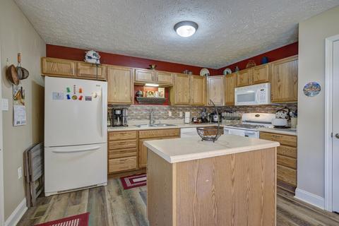 1070 Fodderstack Mtn Loop Greeneville Tn 37745, Greeneville, TN 37745 photo 9