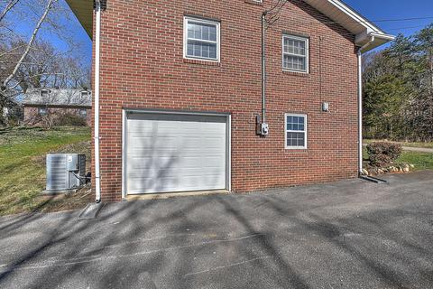 302 E Grove Street Greeneville Tn 37745, Greeneville, TN 37745 photo 24