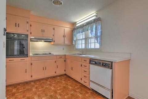 302 E Grove Street Greeneville Tn 37745, Greeneville, TN 37745 photo 4