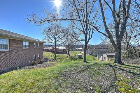 302 E Grove Street Greeneville Tn 37745, Greeneville, TN 37745 photo 22