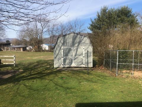 103 Shelley Lane Erwin Tn 37650, Erwin, TN 37650 photo 3