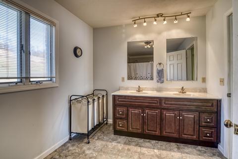 19111 Stone Mountain Road Abingdon Va 24210, Abingdon, VA 24210 photo 19