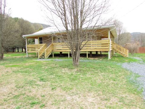105 Streets Lane Hampton Tn 37658, Hampton, TN 37658 photo 2