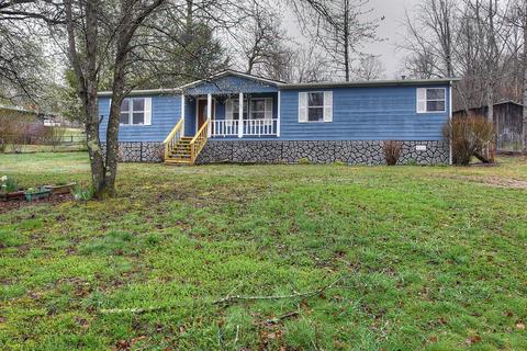 148 Greenbriar Drive Hampton Tn 37658, Hampton, TN 37658 photo 3